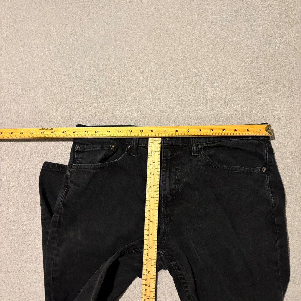 Levis 541 Athletic Taper Mens Black Jeans 34x30 Denim Pants Minimalist - Picture 3 of 8